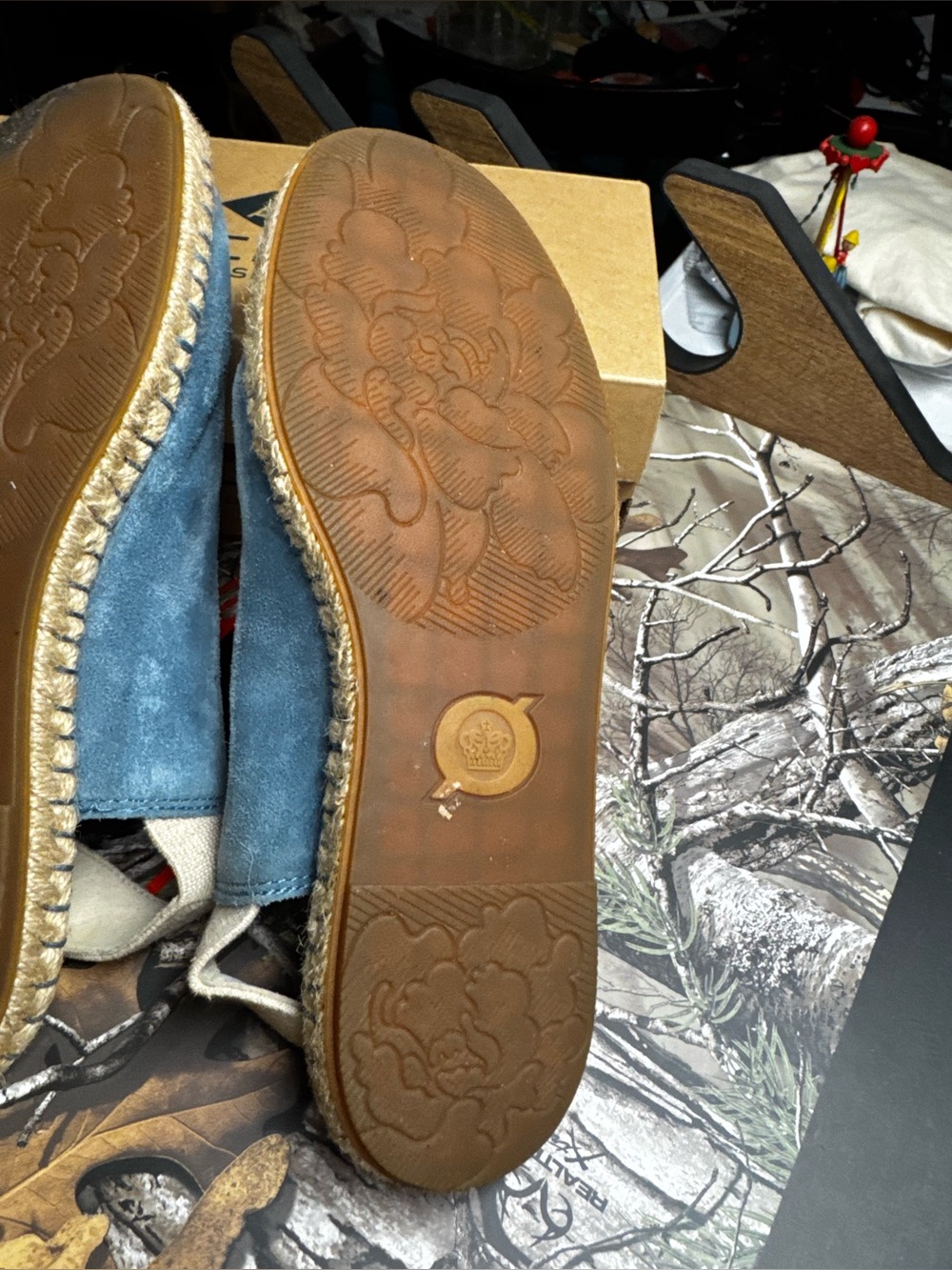 Born Suede Espadrille Slip-Ons in Blue size 9 VGUC - Picture 9 of 9